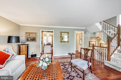 6824 Mclean Province Cir, Falls Church, VA 22043 - photo 7