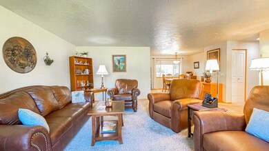 61572 Admiral Way, Bend, OR 97702 - photo 4