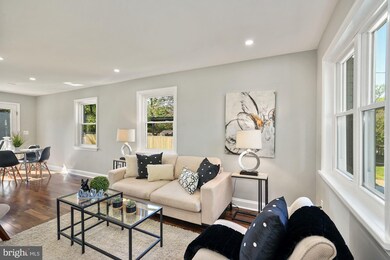 5653 Fenwick Dr, Alexandria, VA 22303 - photo 3