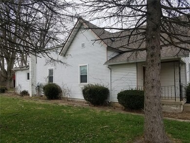 110 N Walnut St, Atlanta, IN 46031 - photo 4