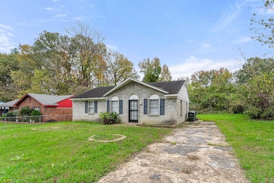 2189 Lisa Ave, Memphis, TN 38127 - photo 2