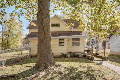 312 W Locust-2