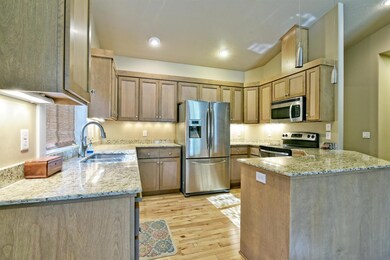 671 Nottingham Terrace, Eagle Point, OR 97524 - photo 6