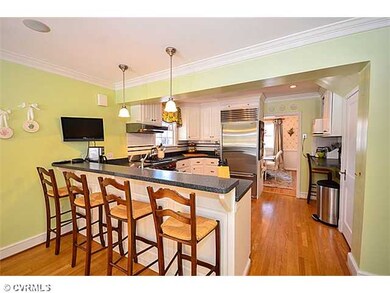 Kitchen - Kitchen is decked out with a Sub-Zero st