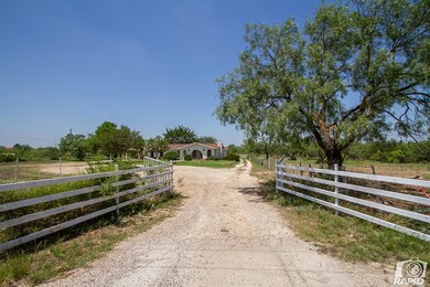 11921 Lagoon Ln, San Angelo, TX 76904 - photo 2