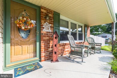 240 Oakfield Dr, Newark, DE 19713 - photo 2