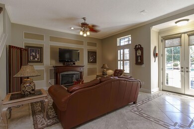 002_Living Room