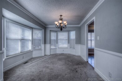 Light filled dining room