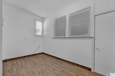 500 22nd St E unit D, Jasper, AL 35501 - photo 2