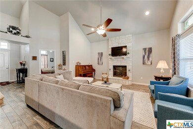 1029 Republic Cir, Copperas Cove, TX 76522 - photo 6