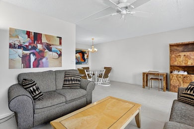 326 Grantham B unit 326, Deerfield Beach, FL 33442 - photo 5