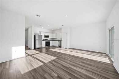 6155 Daerr Ridge St, Zephyrhills, FL 33542 - photo 6