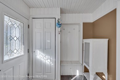 2205 Front entry