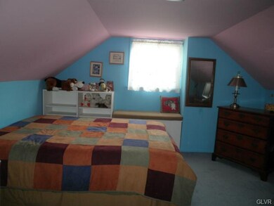 1707 Holly Place, Bethlehem, PA 18018 - photo 5