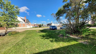 260 S Jefferson St, Berne, IN 46711 - photo 3