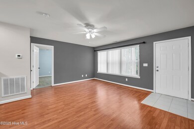 5610carolinabeachrd13_00009