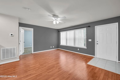 5610carolinabeachrd13_00009