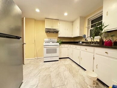 244 Quincy Shore Dr, Quincy, MA 02171 - photo 2