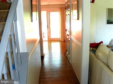 10709 Risingdale Ct, Germantown, MD 20876 - photo 3