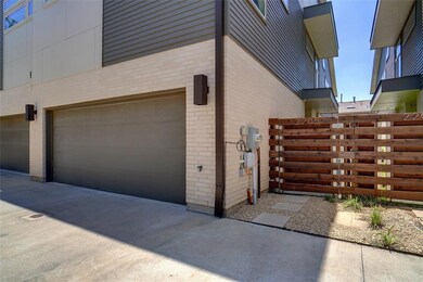 2205 Chunk Ct, Dallas, TX 75206 - photo 2