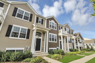 1794 Ruby Dr, Pingree Grove, IL 60140 - photo 2