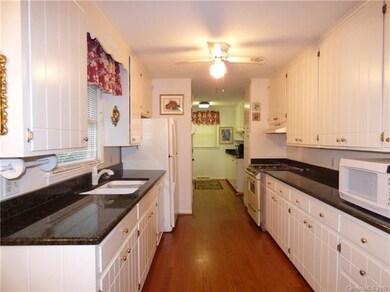 919 Brookwood Ct unit 13,19, Statesville, NC 28677 - photo 4