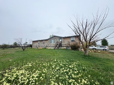 580 E 400 N, Spring City, UT 84662 - photo 2