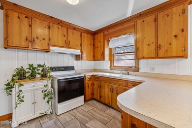 4_1804 e azalea dr-goldsboronc-13