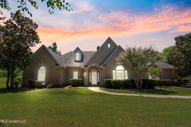 12605 Whispering Pines Dr, Olive Branch, MS 38654 - photo 2