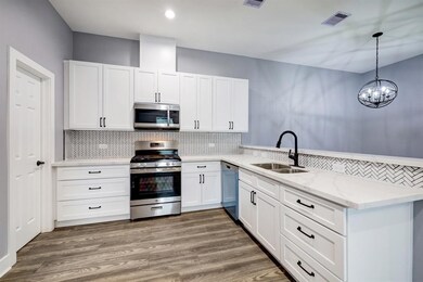 1014 Junell St unit B, Houston, TX 77088 - photo 6