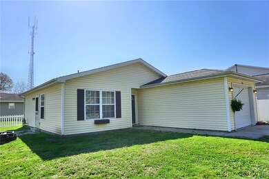 716 N 1st Division St, Mattoon, IL 61938 - photo 3