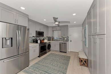 1608 Stickney Point Rd unit 101, Sarasota, FL 34231 - photo 4