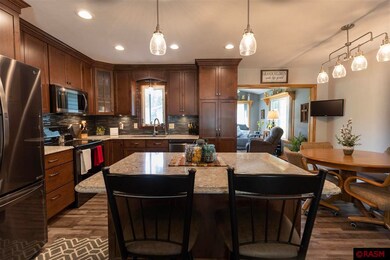 1120 S Franklin St, New Ulm, MN 56073 - photo 4