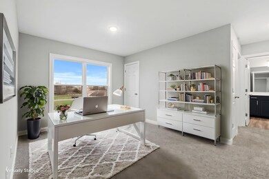 F2006485 - Home Office - Luxury - 2