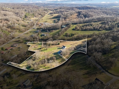 411 Mountain View Dr, Pulaski, TN 38478 - photo 2