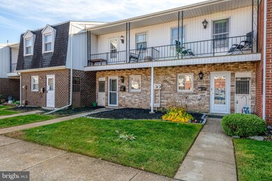 1712 Devers Rd unit 5G, York, PA 17404 - photo 2