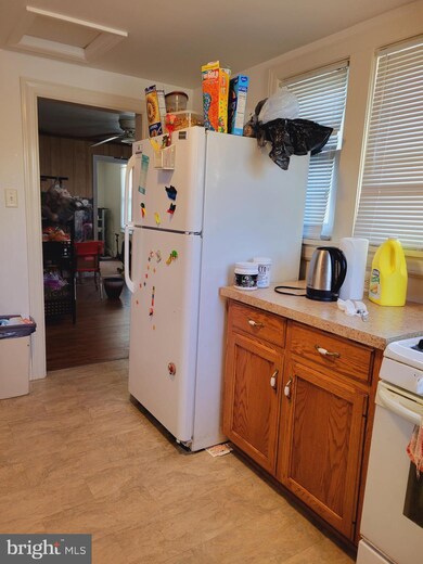 461 S 2nd St, Chambersburg, PA 17201 - photo 7