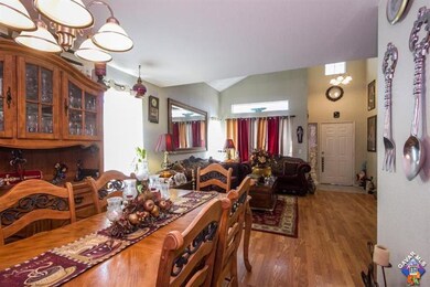 3456 35th St W, Rosamond, CA 93560 - photo 3