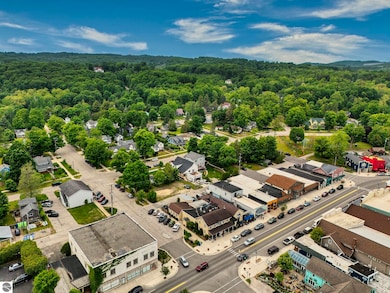 112 W Madison Ave, Suttons Bay, MI 49682 - photo 5