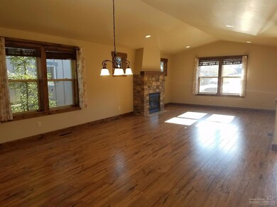 1236 NE Shane Ln, Bend, OR 97701 - photo 6