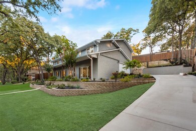 1310 Pebble Creek Dr, Euless, TX 76040 - photo 4