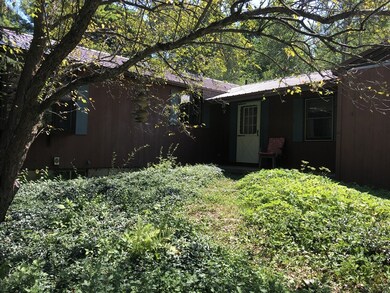 82 Mountain St, South Deerfield, MA 01373 - photo 6