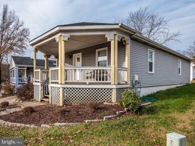 8929 Twelve Sons Ct, Jessup, MD 20794 - photo 2