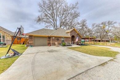 134 Sunflower Dr, Weatherford, TX 76087 - photo 2