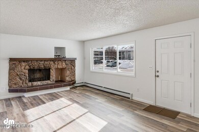 05-Living Room_ELI08216-Edit
