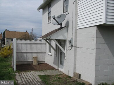 539 Furnace St unit 2, Emmaus, PA 18049 - photo 3