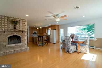 122 W Bay View Dr, Annapolis, MD 21403 - photo 3