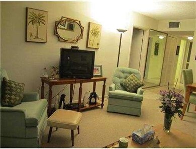 329 SE 3 St unit 204T, Hallandale, FL 33009 - photo 4