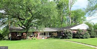 12924 Victoria Heights Dr, Bowie, MD 20715 - photo 2