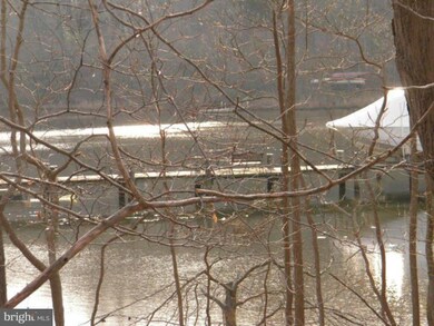 638 Oak Dr, Annapolis, MD 21401 - photo 6